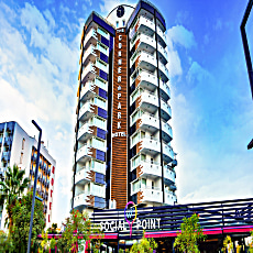 The Corner Park Hotel